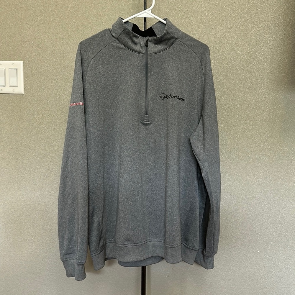 Adidas TaylorMade half zip pull over. Gray, size large. Like new.